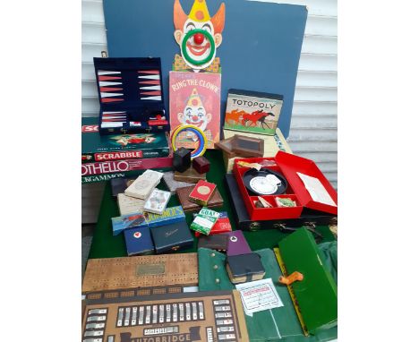Vintage games to include Spear's Ring the Clown, mixed playing cards, Totopoly, roulette, board games and an Autobridge playi