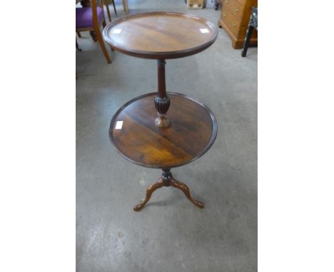 A Chippendale style mahogany two tier dumb waiter 