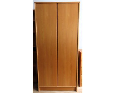 20th century light oak two door wardrobe. Approx. 196 x 90 x 60cms

reasonable used condition with minor scuffs and scratches