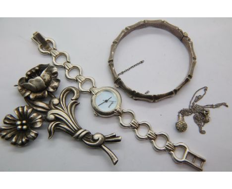 Mixed silver jewellery and a silver ladies wristwatch. 72g. P&amp;P Group 1 (£14+VAT for the first lot and £1+VAT for subsequ