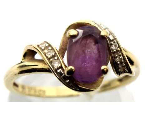 9ct gold amethyst stone ring, with diamond shoulders, size L. P&amp;P Group 1 (£14+VAT for the first lot and £1+VAT for subse