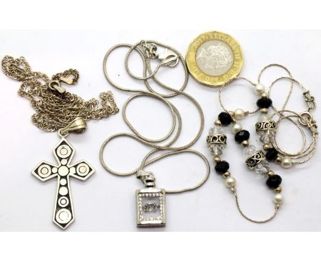 Three silver necklaces, 25g. P&amp;P Group 1 (£14+VAT for the first lot and £1+VAT for subsequent lots) 