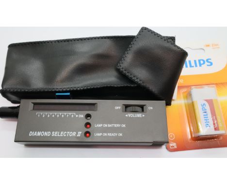 Cased Diamond Selector II with instructions and new battery. P&amp;P Group 1 (£14+VAT for the first lot and £1+VAT for subseq