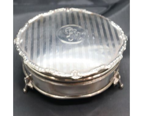 Silver ring box, hallmarked Birmingham. P&amp;P Group 1 (£14+VAT for the first lot and £1+VAT for subsequent lots) 