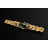 Filigrane Gelbgold 585 Nadel mit zarten Granulierperlen und facettiertem grünem Turmalin, sign. Möl