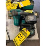 Makita 4-1/2" Saw & Charger
