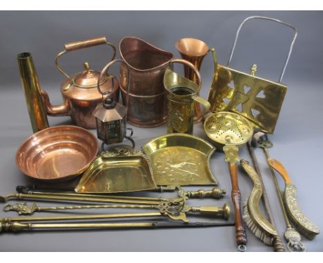 VINTAGE &amp; LATER FIRESIDE BRASS &amp; COPPERWARE - copper kettle with acorn finial knop, brass fire irons, copper and bras