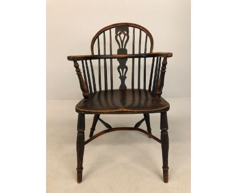 Windsor comb back elbow chair with saddle seat approx 89cm tall