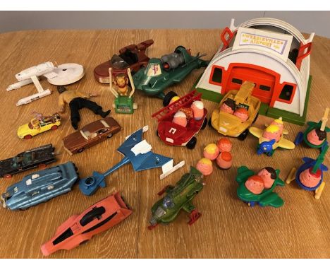 Vintage Toys, collection of T.V  and film related items to include Starwars, Wheebles airport and Wheebles, Joe 90, Star Trek