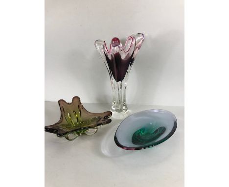 Art studio glass, tall splash vase of clear glass with aubergine and pink shading, approximately 36cm tall, Organic splash di