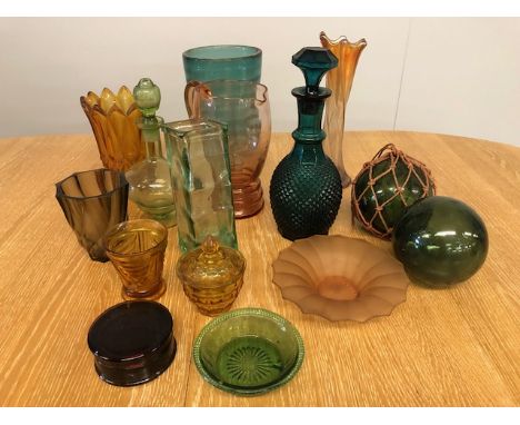 Vintage Glassware, collection of items to include depression ware and carnival glass, Vases fishing floats, jugs, etc 