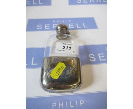 A hip flask&nbsp;