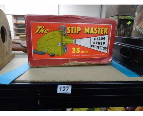 VINTAGE BOXED 'STRIP MASTER' PROJECTOR