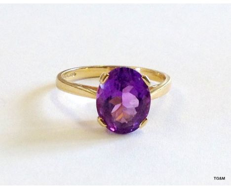 A 9ct gold ladies Amethyst ring size M