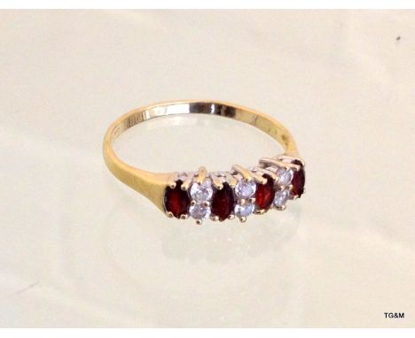 A 9ct gold ladies bar ring size N