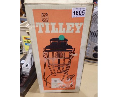 Tilly gas lamp, boxed. Not available for in-house P&amp;P 