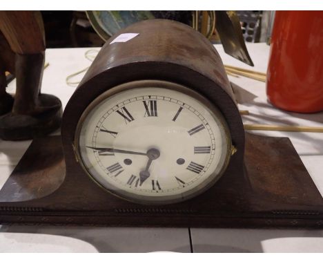 Oak cased chiming mantel clock. Not available for in-house P&amp;P 