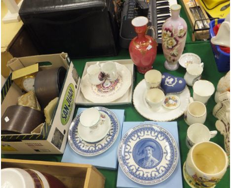 A collection of Royal Commemorative wares to include Mason's Patent Ironstone plate commemorating "Silver Jubilee 1977", two 