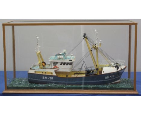 WELL MADE SCALE MODEL OF THE DEEP SEA TRAWLER 'SEA LADY' with registration no. BM28.  Perspex case.  model 67cm long approx.(