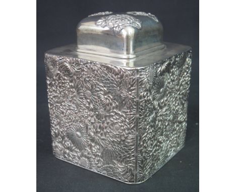 CHINESE SILVER SQUARE SHAPED TEA CADDY with hinged cover and inner removable cover, overall repousse decorated with continuou