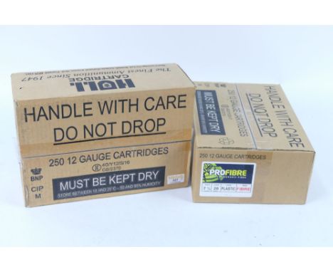 Five hundred Hull cartridge Pro fibre 12 bore shotgun cartridges, 7 1/2 shot, 70 mm chamber, 28 gram fibre wad.  SHOTGUN CERT