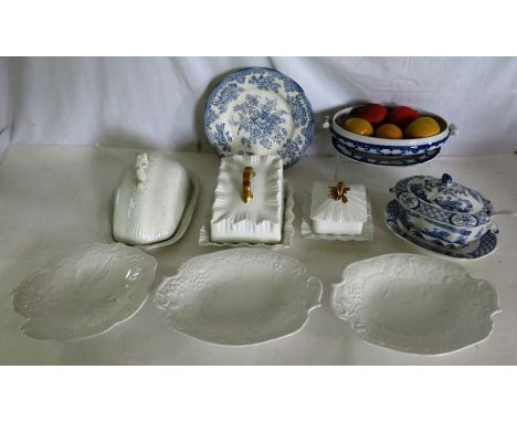 &nbsp;A quantity of mixed ceramics to include a Carlton ware sardine dish and cheese dish, 3 Burliegh dessert dishes, a Furni