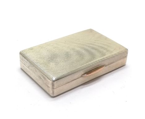 1965 silver table snuff box with gilt interior, engine turned detail and unmarked gold catch by W H Manton Ltd - 8cm x 5cm &a