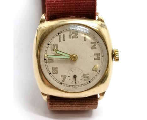 9ct gold cased vintage manual wind wristwatch (28mm case) - for spares / repairs ~ total weight with strap 20g 
