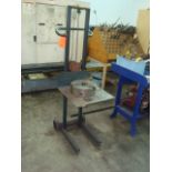 Mobile Heavy Duty Die Lift Cart, Hand Crank With 20" x 20" in. Table (Column I-8 Machine Shop Area)