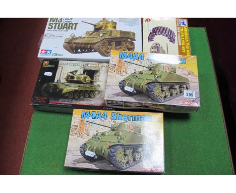 Five Plastic Kits American Tank Based, two 1:72 scale M40a4 Sherman by Dragon, a 1:35 scale M3 Stuart by Tamiya, a 1:35 scale