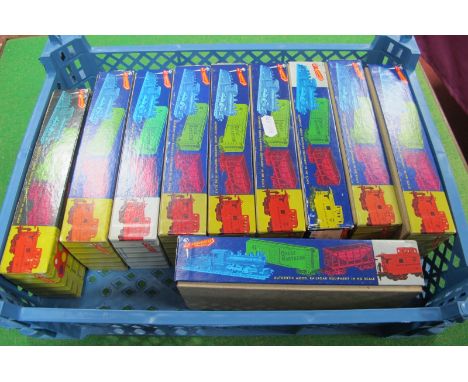Ten 'HO' Scale American Outline Plastic Rolling Stock, by Roundhouse, made up, boxed, used.
