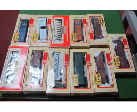 Eleven 'HO' Scale American Outline Plastic Rolling Stock, by Train Miniatures, made up, used, boxed.