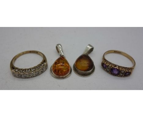 A 9ct gold and amethyst ring, weight 2.0g, size J, a 9ct gold and seven stone diamond ring, 0.25ct diamond weight, weight 2.0