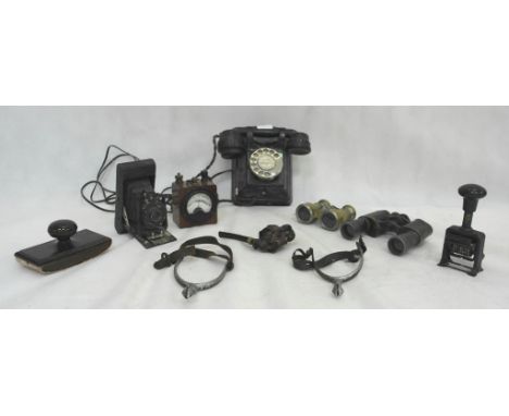 A box of odds to inc binoculars, bakelite, pipe, spurs, camera and a vintage telephone