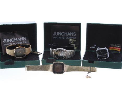 Junghans quartz stainless steel gentleman's bracelet watch, circular blue two tone dial with day/date aperture and centre sec