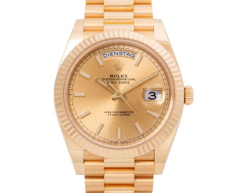 ROLEX Day-Date 40 "Champagner" Herrenuhr, Ref. 228238. LC100 aus 2015. Gelbgold 18K. Automatic-Werk Kal. 3255, sehr gute Gang
