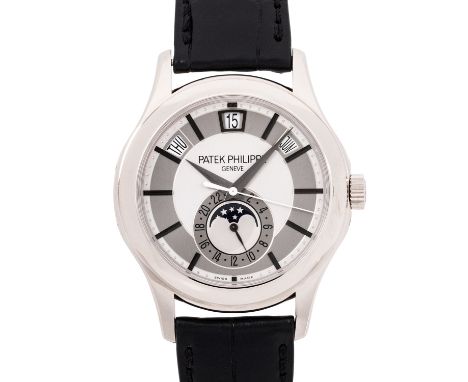 PATEK PHILIPPE Calatrava "Complications" Jahreskalender Herrenuhr, Ref. 5205G-001. Full Set 2013. Weißgold 18K. Automatik-Wer