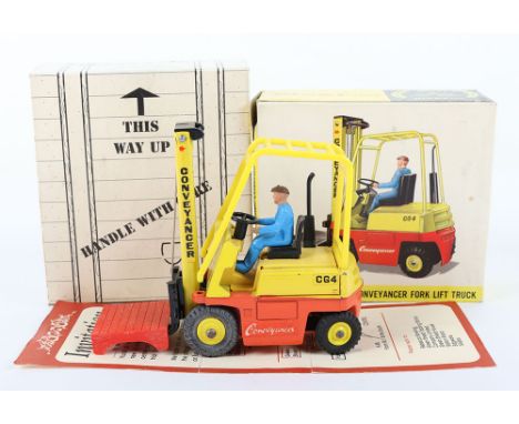 Dinky Toys 404 Promotional Green Shield Stamps Conveyancer Fork Lift Truck, code 3 model fork lift TC4 yellow/dark yellow bod