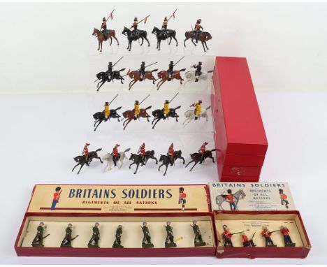 Britains post-war soldiers, boxed set 2125, Loyal North Lancashire regiment, Officer with binoculars, two standing and one kn