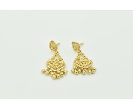 We are pleased to announce an exclusive auction for a pair of exquisite Asian style 22K yellow gold earrings. Crafted with ex