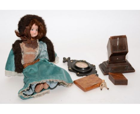 A mixed lot of 19th century and later collectables, to include Continental bisque headed doll, 23cm high, wooden playing card