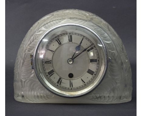 Lalique, a Feuilles style glass mantel clock moulded with leaves, with arched top and silvered dial, 16.5cm high   Condition 