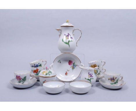   Mokkaservice für 6 Personen, Meissen, 20.Jh., Dekor "Deutsche Blume"   Porzellan, polychrom und gold bemalt, 15-tlg., beste