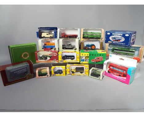 Oxford Diecast, Universal Hobbies, EFE, Classix, Matchbox - 17 boxed diecast model vehicles in various scales. Lot includes O