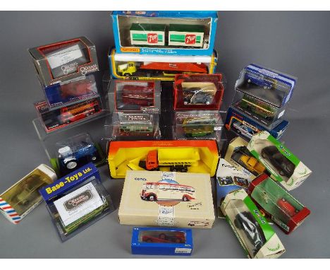 Corgi, Matchbox, Base Models, Others - Over 20 boxed diecast model vehicles in various scales. Lot includes Corgi Original Om