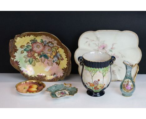 Group of mixed ceramics to include 4 items of lustre ware (Grimwades Royal Winton shaped dish, a Crown Devon twin-handled flo