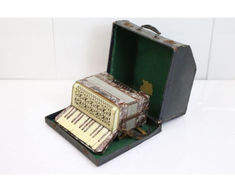 A vintage Albani accordion complete with original case. 