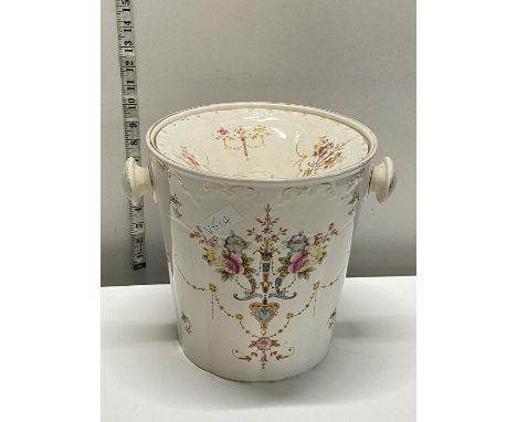 A large Crown Devon slop bucket and cover h26cm. Shipping unavailable.