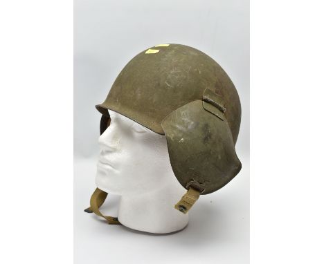 AN EXAMPLE OF A WW2 ERA US ARMY AIR FORCE AAC GUNNER M3 FLAK HELMET, the helmet has the extra side protection panels fitted b