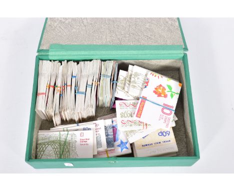 GB FOLDED BOOKLETS ACCUMULATION IN SMALL , GREEN BOX useful light duplication
